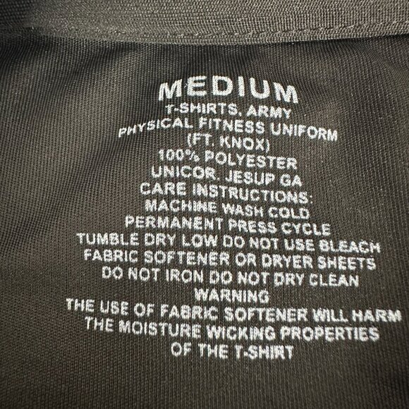 U.S. Army Physical Fitness Uniform T-Shirt Medium Black 100% Polyester - Picture 4 of 5